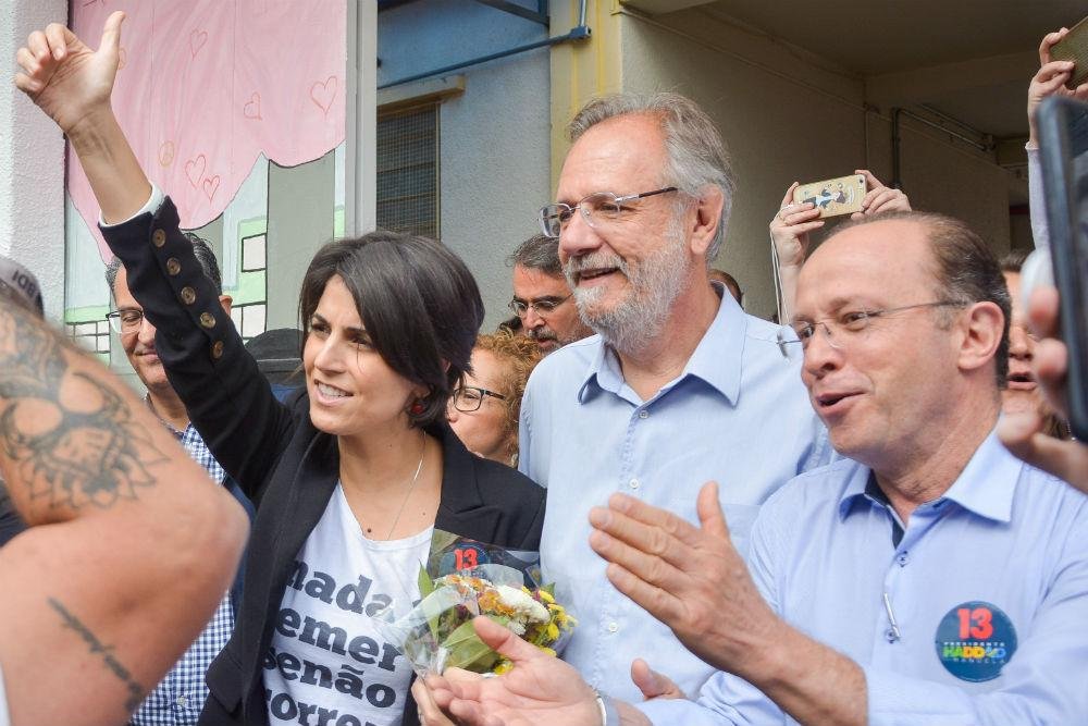 Manuela D&acute;&Aacute;vila praticamente repetiu o roteiro que fez no primeiro turno da elei&ccedil;&atilde;o