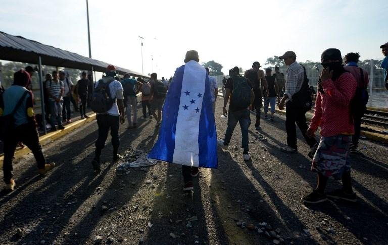 Trump atacou caravana de migrantes que partiu em 13 de outubro de Honduras