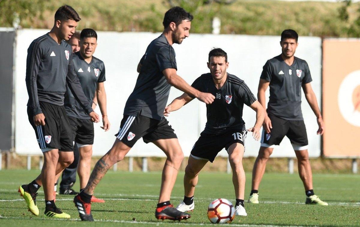 River treinou no CT Parque Gigante nesta segunda-feira
