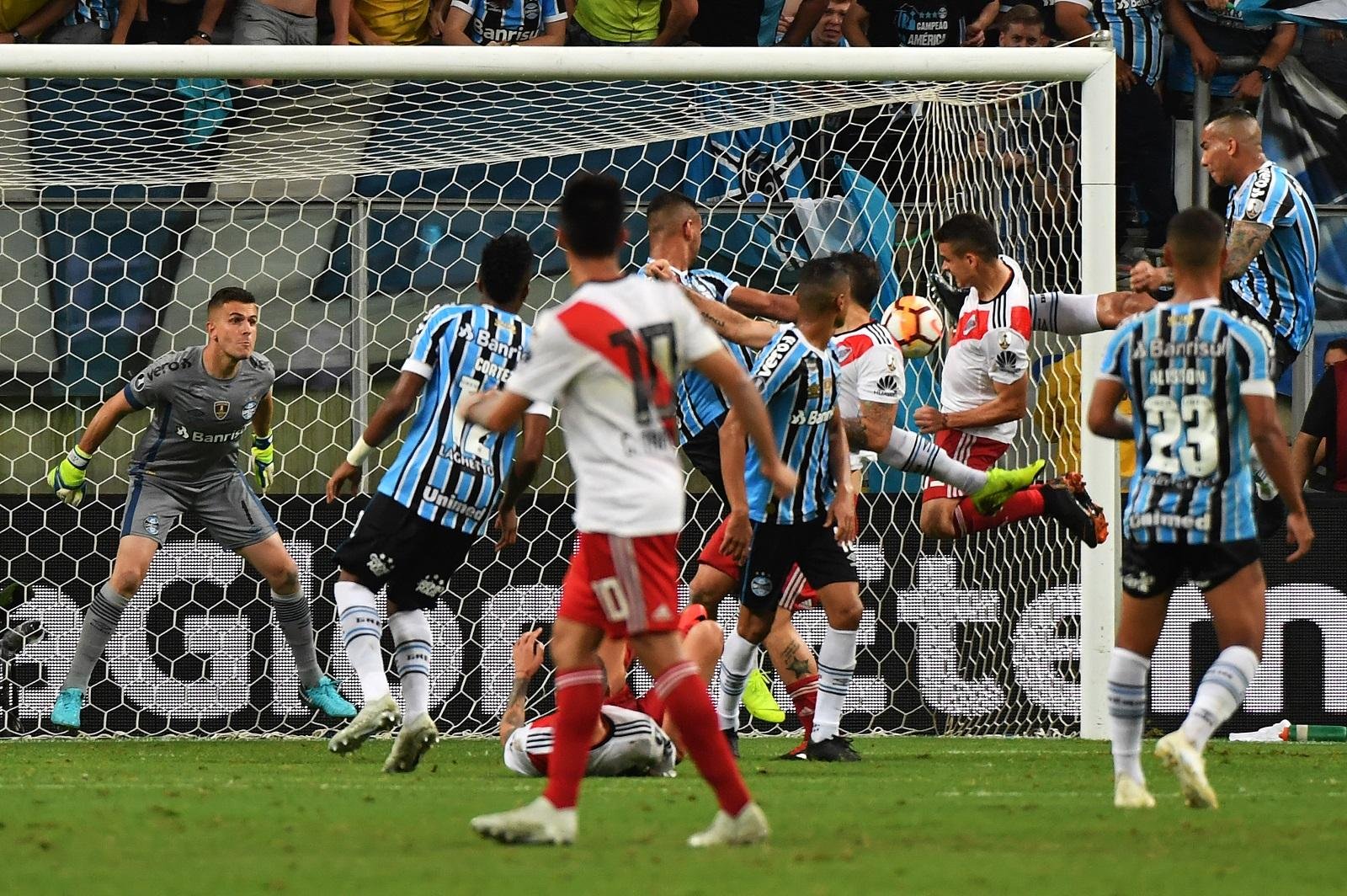 Gr&ecirc;mio avalia como ter representante no tribunal &agrave;s 11h desta sexta-feira