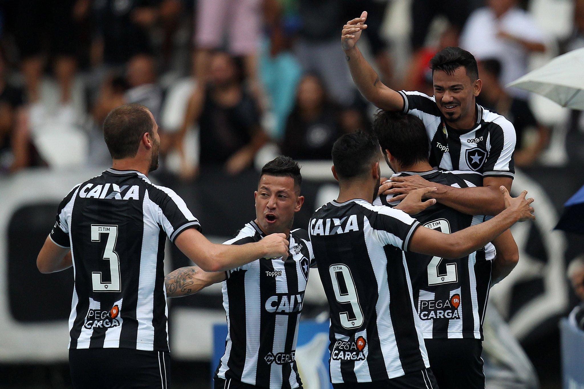 Com a vit&oacute;ria, equipe carioca foi a 38 pontos