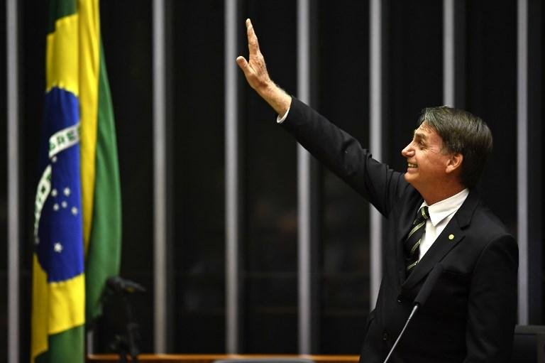 Presidente eleito participou de sess&atilde;o solene no Congresso sobre os 30 anos da Constitui&ccedil;&atilde;o Federal