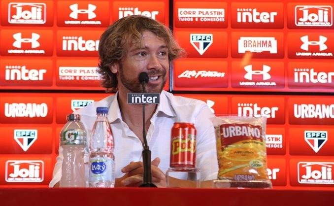 Lugano criticou postura de Nen&ecirc;