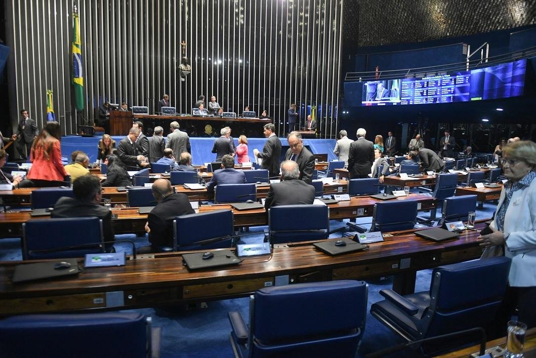 Projeto da C&acirc;mara vai a san&ccedil;&atilde;o presidencias e deve gerar despesas de R$ 4,1 bilh&otilde;es