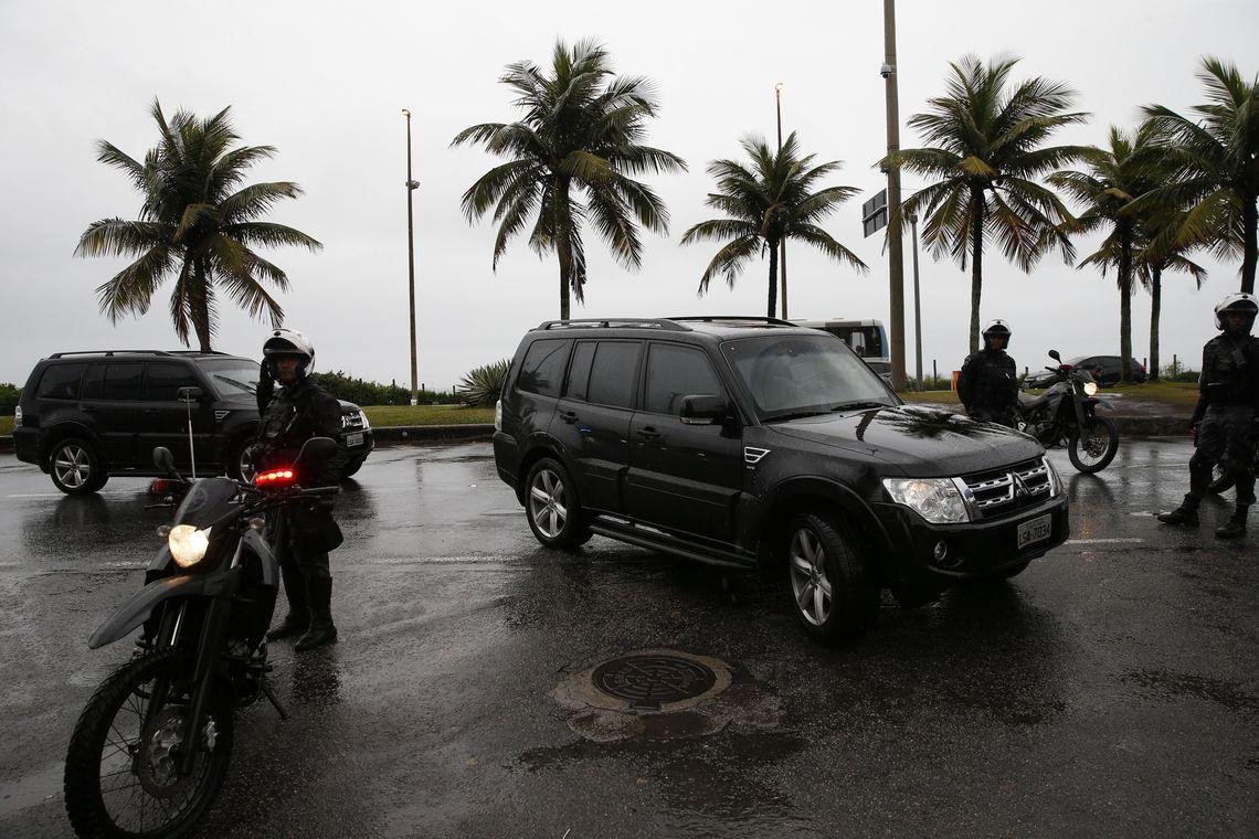 Bolsonaro retorna ao Rio, depois de dois dias em Bras&iacute;lia