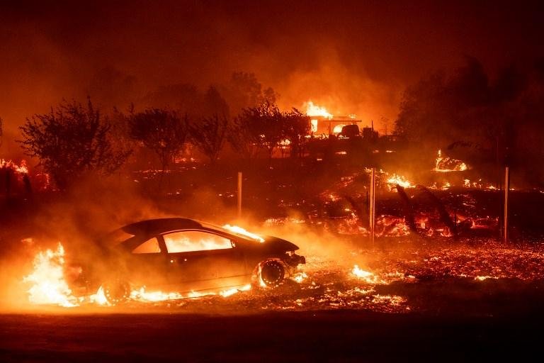 Milhares de pessoas evacuadas por inc&ecirc;dio no norte da Calif&oacute;rnia