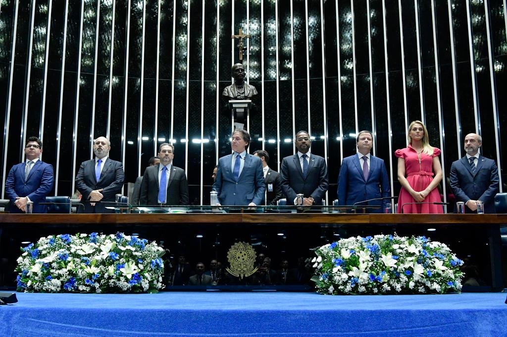 Sess&atilde;o solene no Senado celebra os 65 anos de funda&ccedil;&atilde;o da Record TV