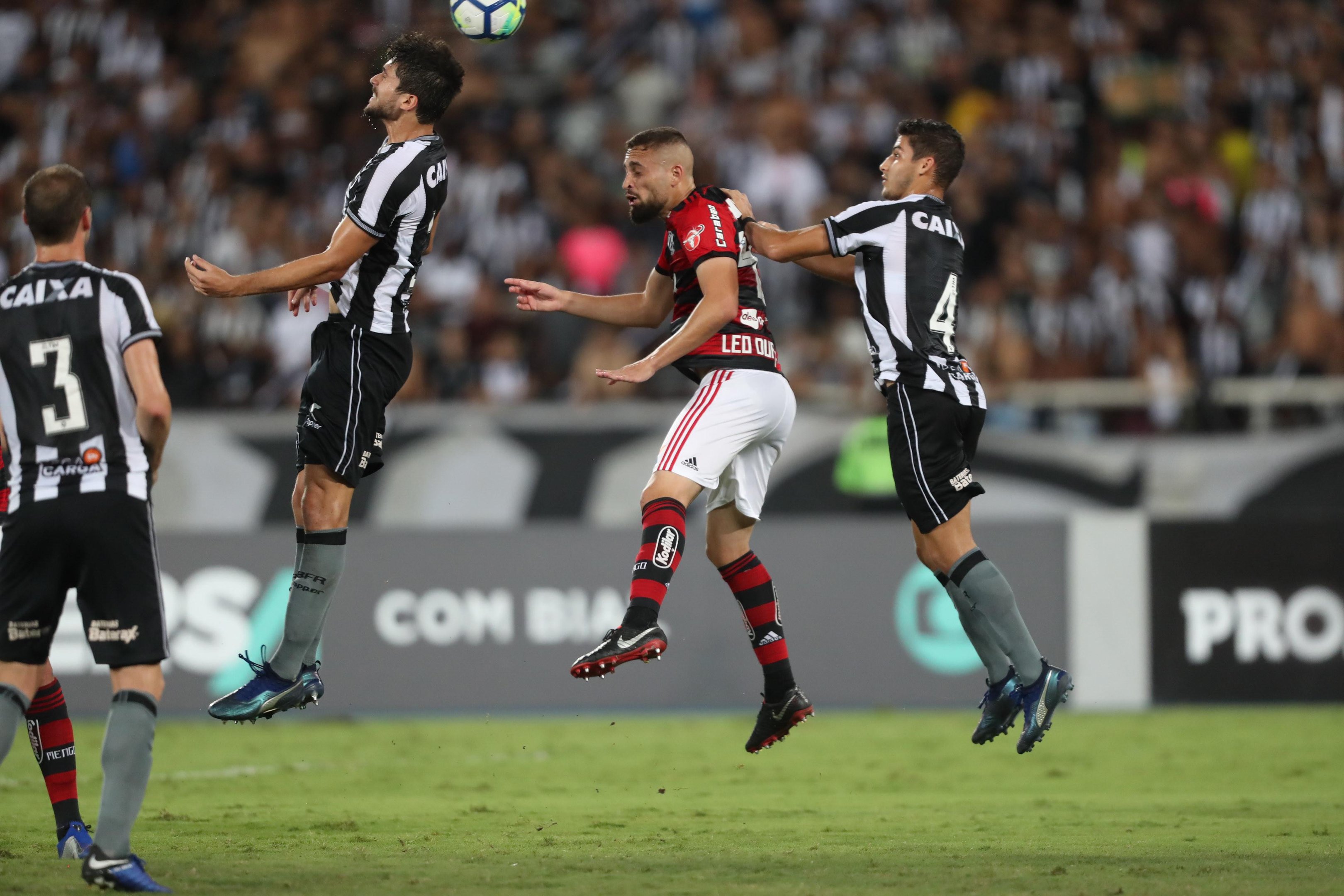 Flamengo perdeu por 2 a 1 para o Botafogo