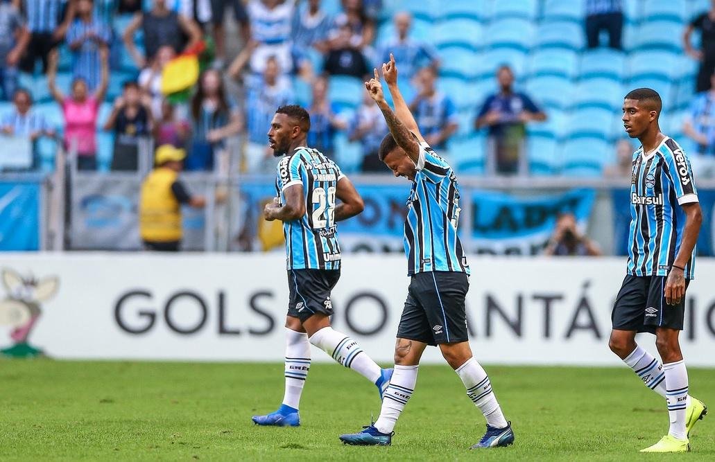 Feliz por valoriza&ccedil;&atilde;o, Matheus Henrique promete dar o m&aacute;ximo pelo Gr&ecirc;mio 