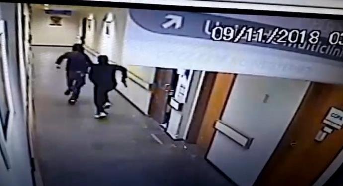 C&acirc;meras de seguran&ccedil;a do hospital flagraram a&ccedil;&atilde;o dos criminosos