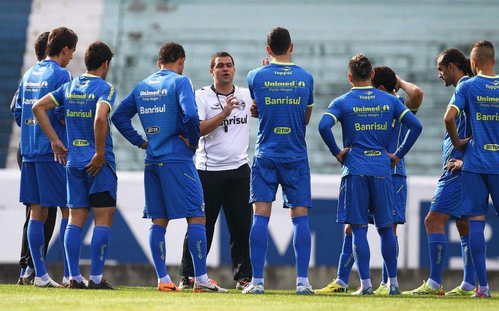 Jardine treinou o time principal do Gr&ecirc;mio no Brasileir&atilde;o 2014 na derrota para o Vit&oacute;ria