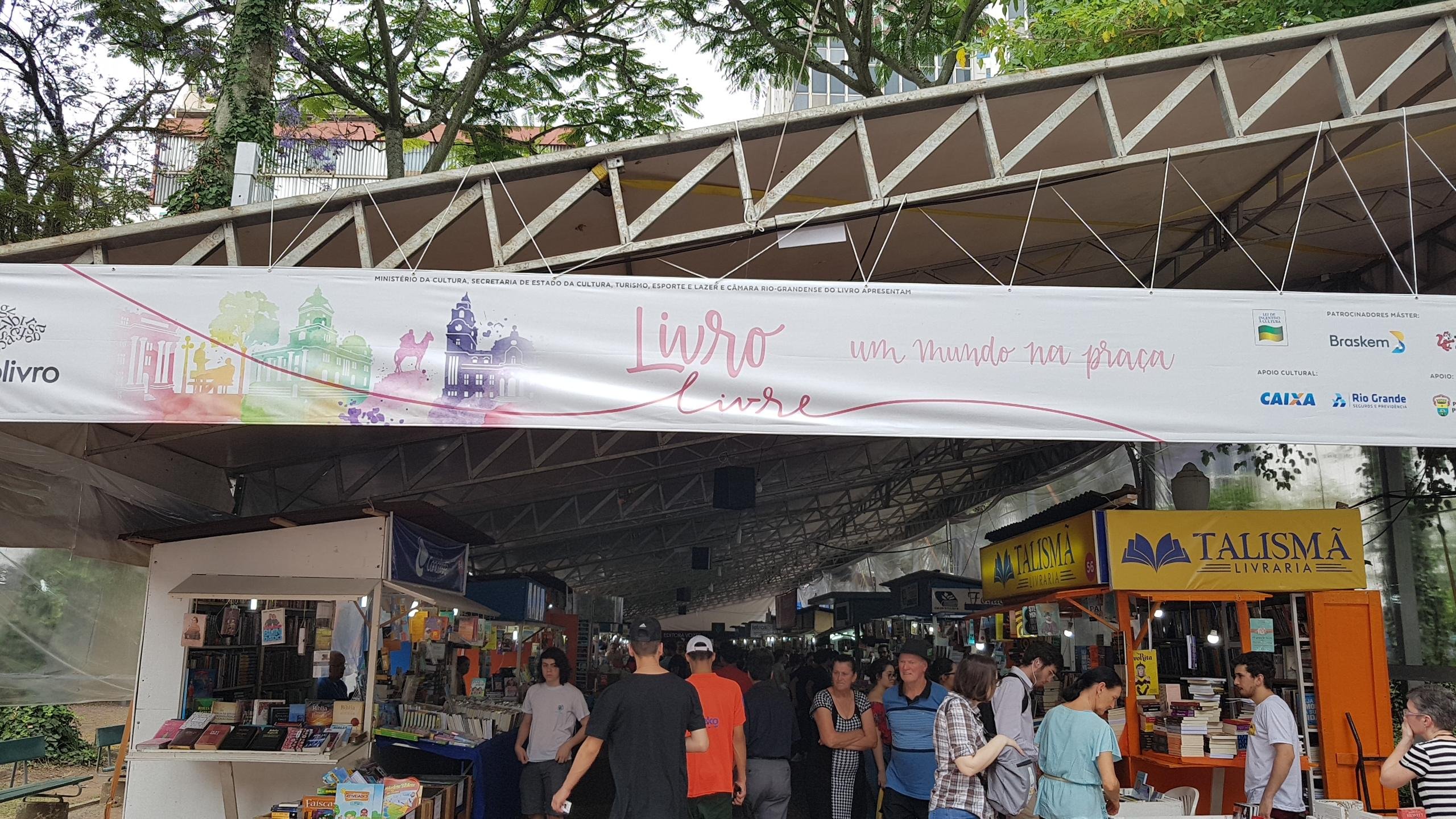 Tradicional evento da capital ga&uacute;cha segue at&eacute; o dia 18 de novembro 
