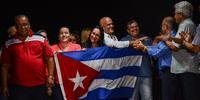 Retornam a Cuba os primeiros 196 médicos que estavam no Brasil