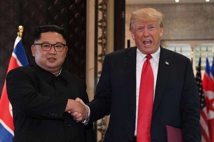 Mike Pence anuncia c&uacute;pula Trump-Kim para in&iacute;cio de 2019