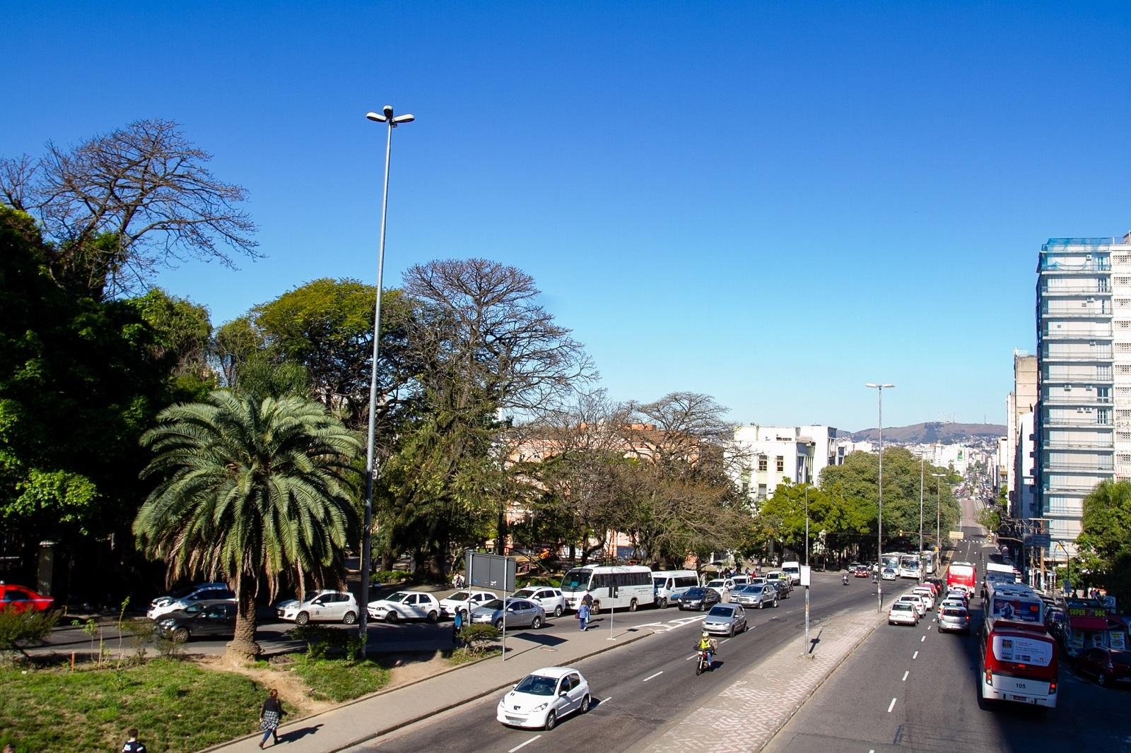Dia come&ccedil;a ameno, com m&iacute;nimas de um d&iacute;gito em pontos da Serra