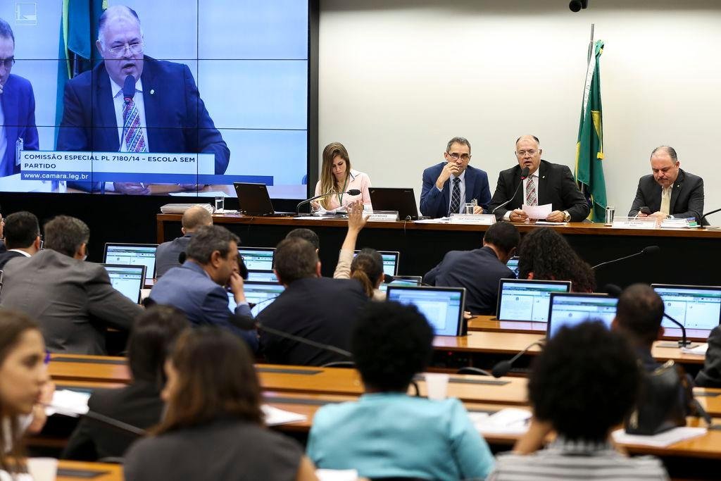 Comiss&atilde;o da C&acirc;mara discutiu projeto de lei nesta ter&ccedil;a-feira