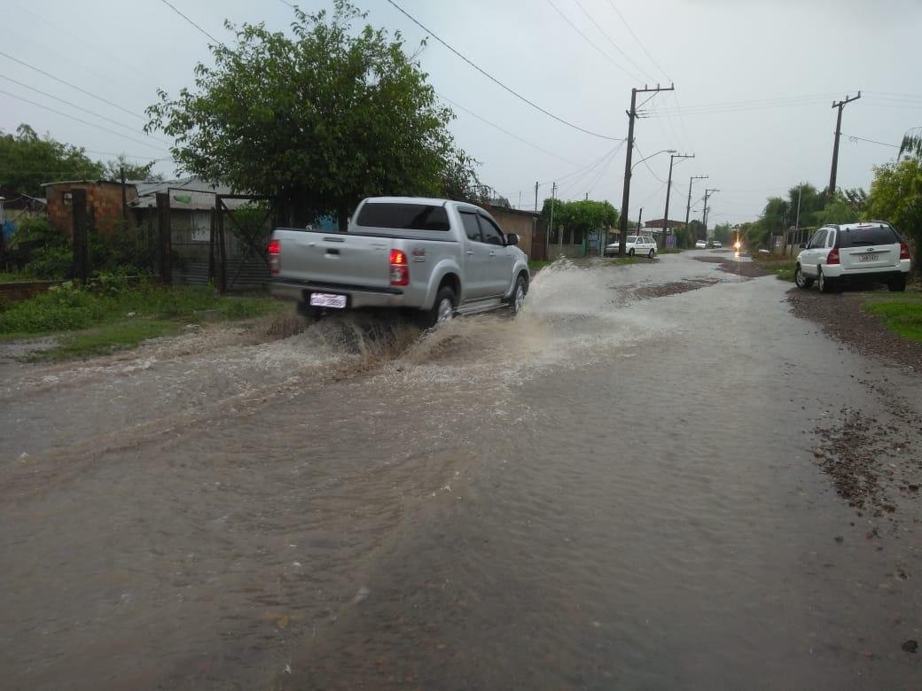 Ruas ficaram alagadas em Uruguaiana