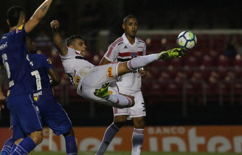 Diego Souza marcou o gol da vit&oacute;ria sobre o Cruzeiro