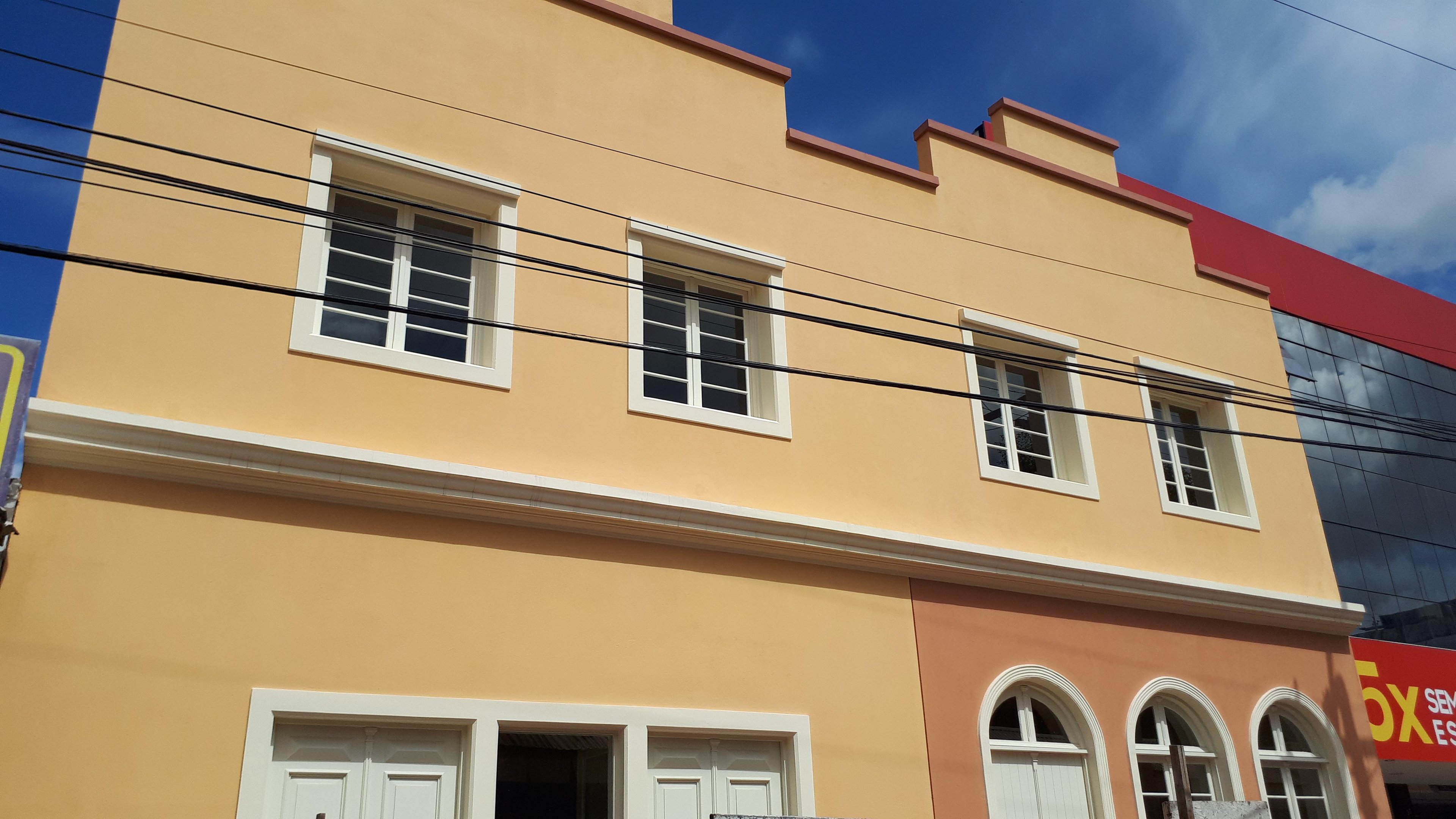 Tombado pelo munic&iacute;pio, o pr&eacute;dio foi constru&iacute;do em 1950