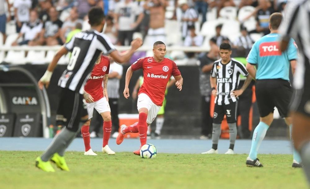 Wellington Silva se desculpou por expuls&atilde;o contra o Botafogo
