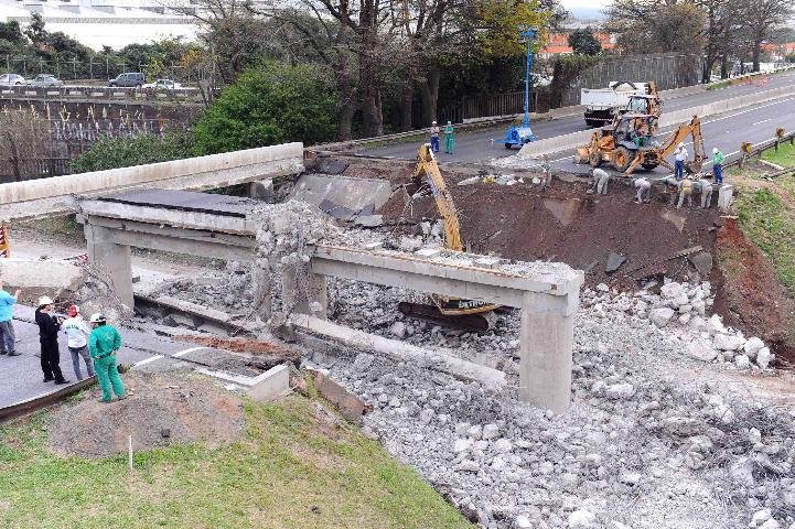 Para PRF, tr&acirc;nsito flui bem no desvio da BR-116