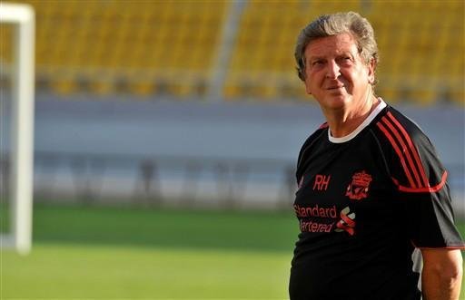 Novo t&eacute;cnico do Liverpool, Roy Hodgson, dar&aacute; chance para F&aacute;bio Aur&eacute;lio