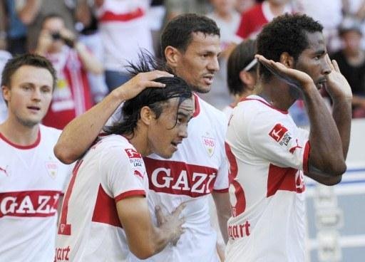 Cacau comemora gol pelo Stuttgart