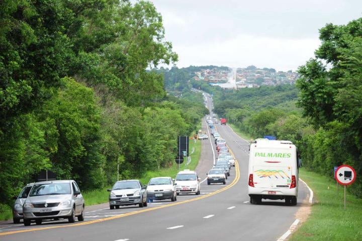 Bem mais estreita que a freeway, a ERS 040 ter&aacute; 31 mil carros voltando &agrave; Capital nesta ter&ccedil;a