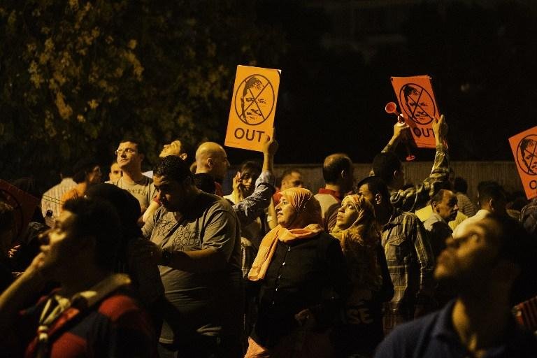 Manifestantes foram &agrave;s ruas pedir a sa&iacute;da do presidente eg&iacute;pcio