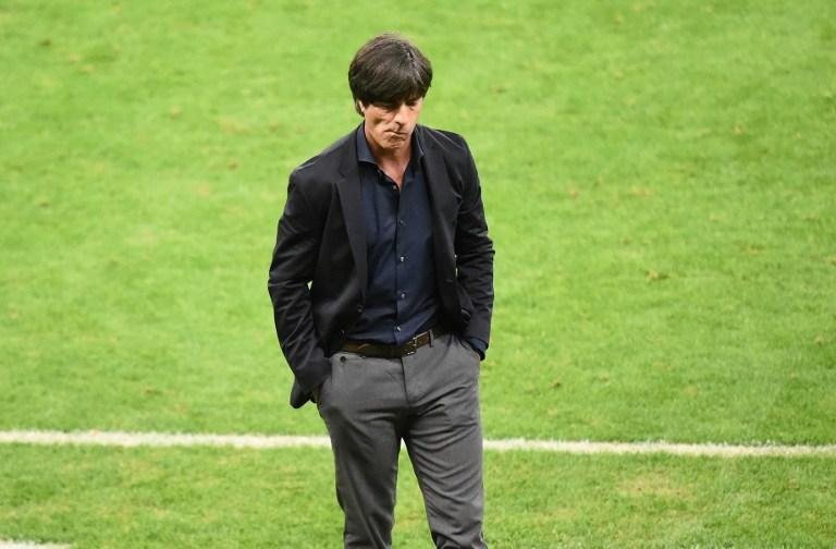 Joachim L&ouml;w comemorou a vaga para as quartas de final, mesmo sem repetir as melhores atua&ccedil;&otilde;es