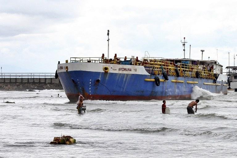 Tempestade tropical mata 53 nas Filipinas
