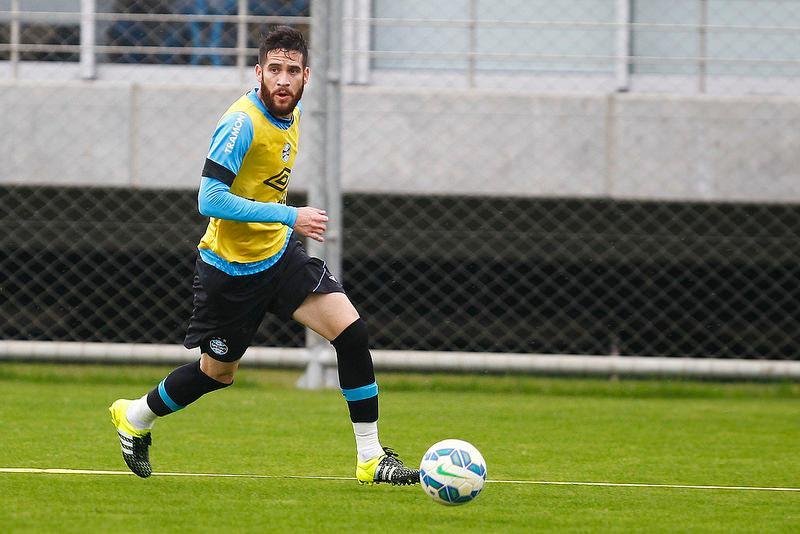Lateral do Gr&ecirc;mio cobrou foco no Cruzeiro, advers&aacute;rio de quarta-feira