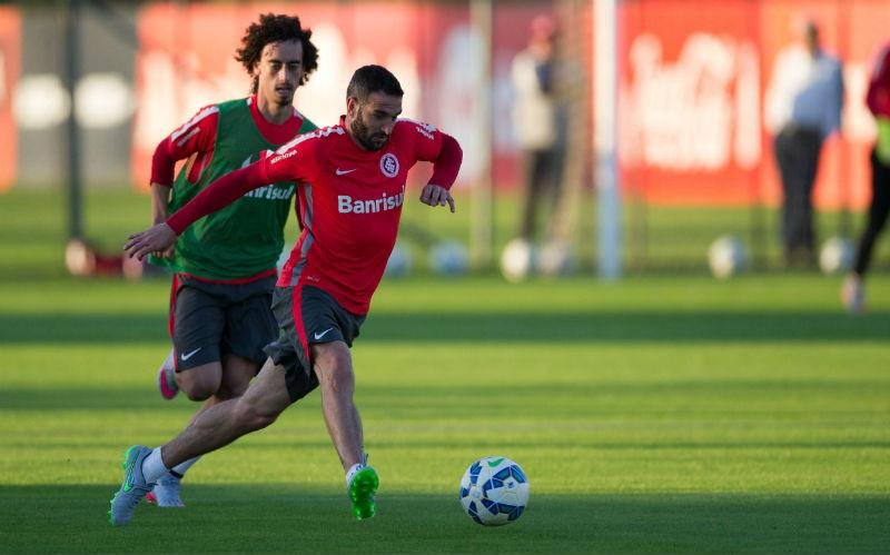 Inter deve escalar time misto para encarar Sport em Recife