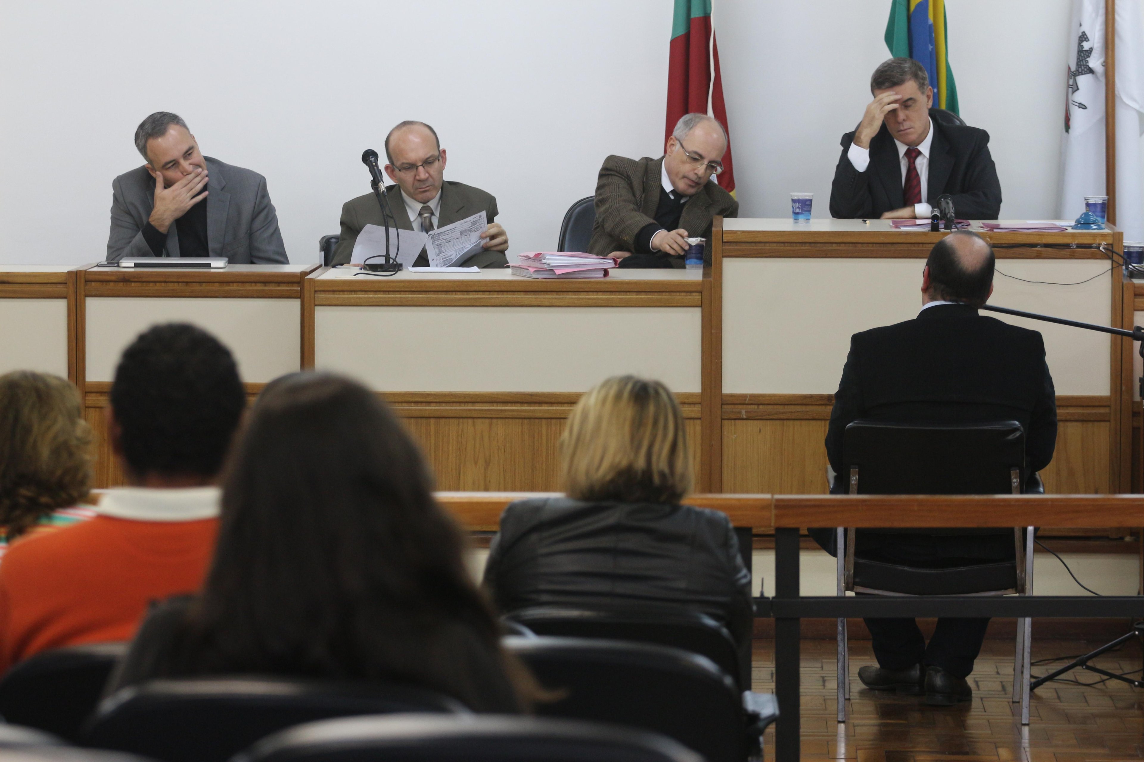 Rafael Oliveira fez 29 apontamentos de irregularidades na casa noturna de Santa Maria