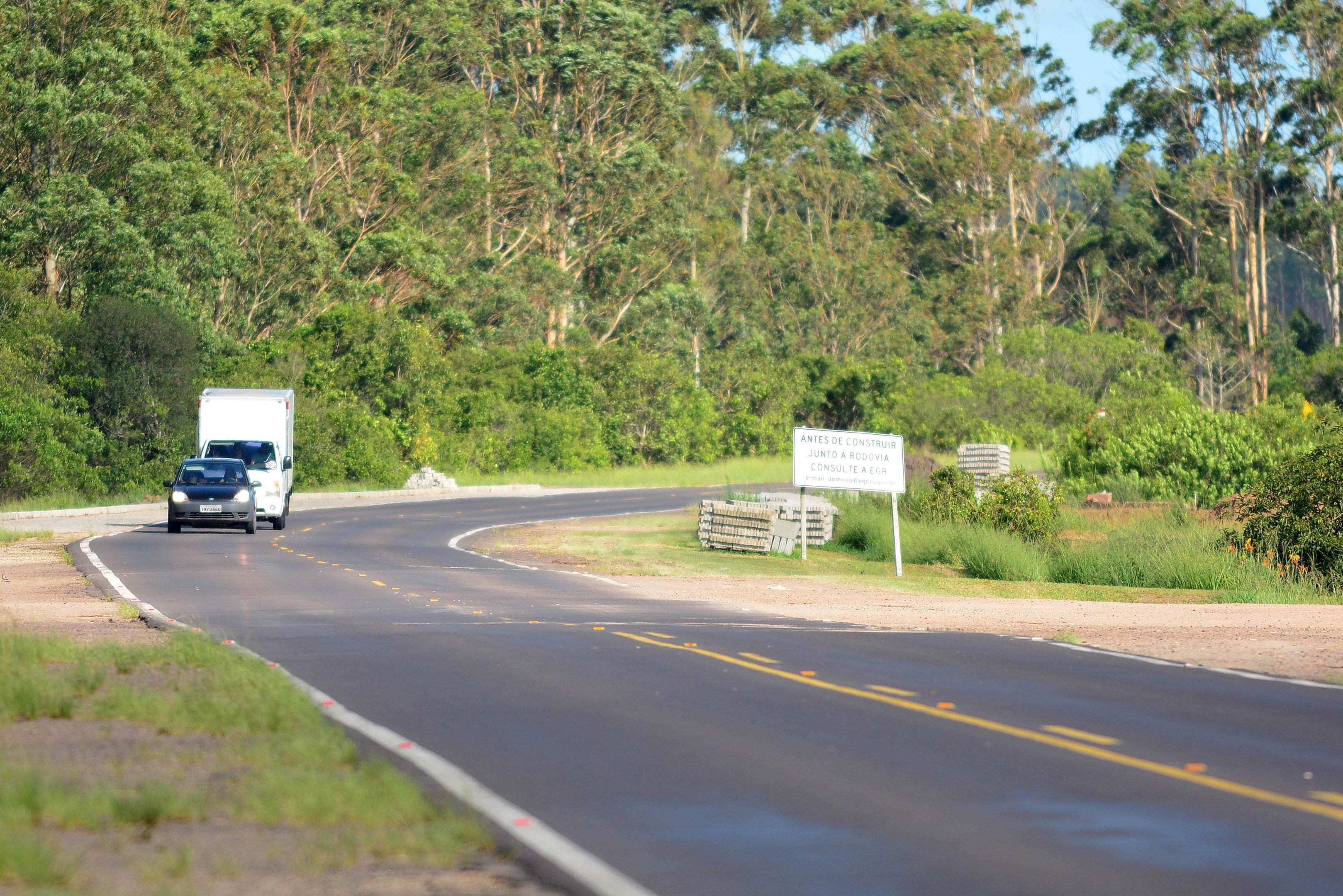 Estrada est&aacute; recebendo manuten&ccedil;&atilde;o de pavimento permanente no trecho administrado pela EGR