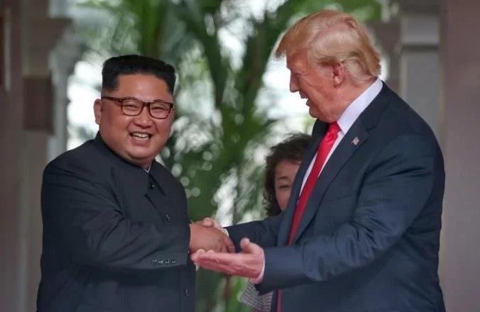 Primeira reuni&atilde;o de Trump com Kim foi no ano passado