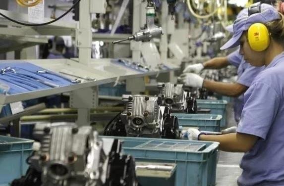 Produ&ccedil;&atilde;o industrial sobe 0,2% em dezembro ante novembro, aponta IBGE