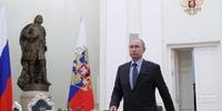 Putin anunciou que a Rússia vai suspender sua participação no tratado de armas nucleares de alcance intermediário