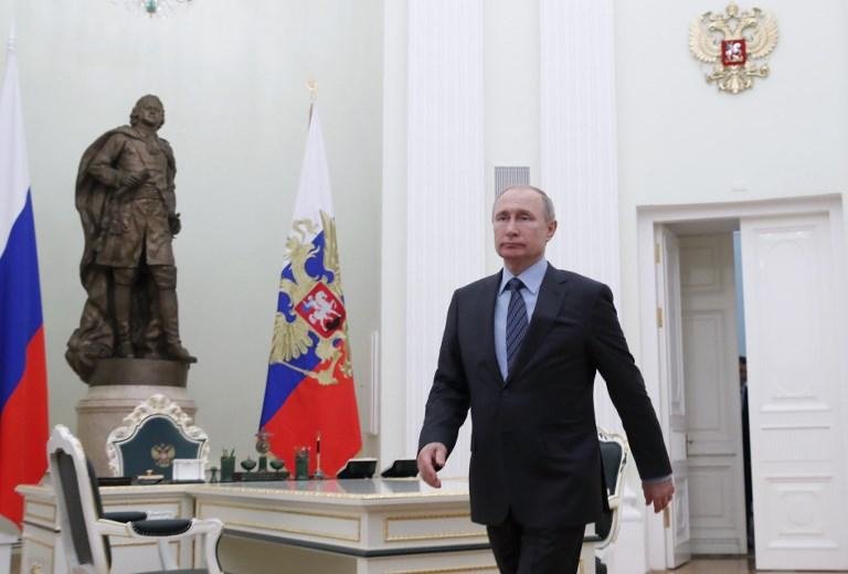 Putin anunciou que a R&uacute;ssia vai suspender sua participa&ccedil;&atilde;o no tratado de armas nucleares de alcance intermedi&aacute;rio