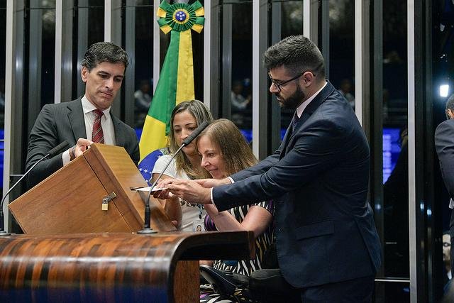Elei&ccedil;&atilde;o do Senado teve confus&atilde;o na apura&ccedil;&atilde;o
