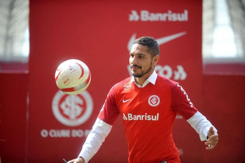 Guerrero deve come&ccedil;ar a trabalhar no Inter nesta ter&ccedil;a-feira