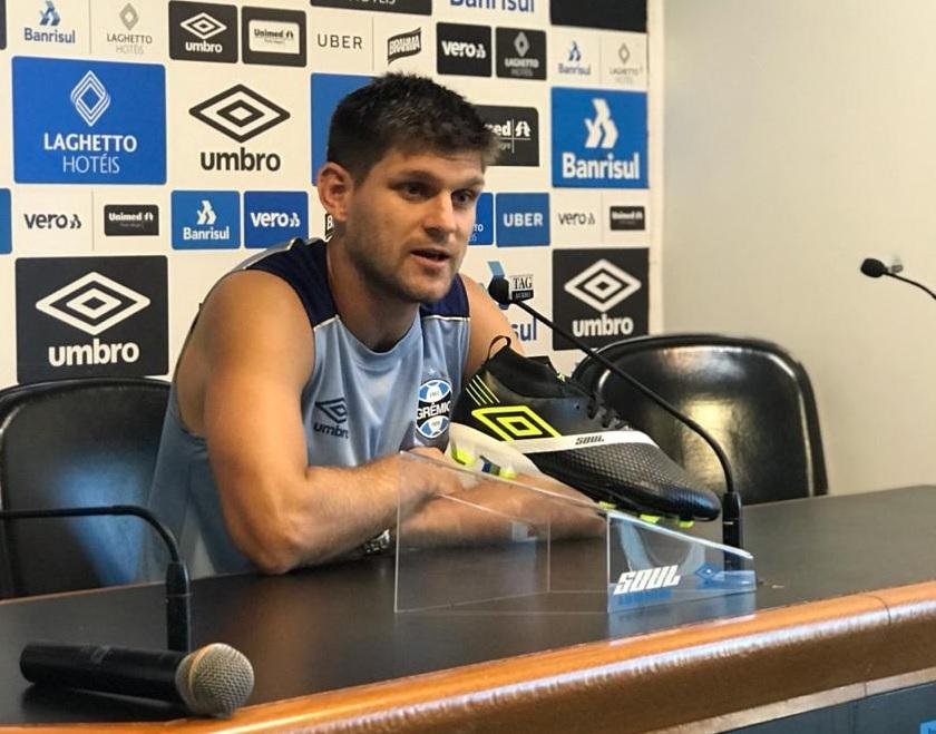 Kannemann admitiu que resolveu quest&otilde;es com a dire&ccedil;&atilde;o do Gr&ecirc;mio