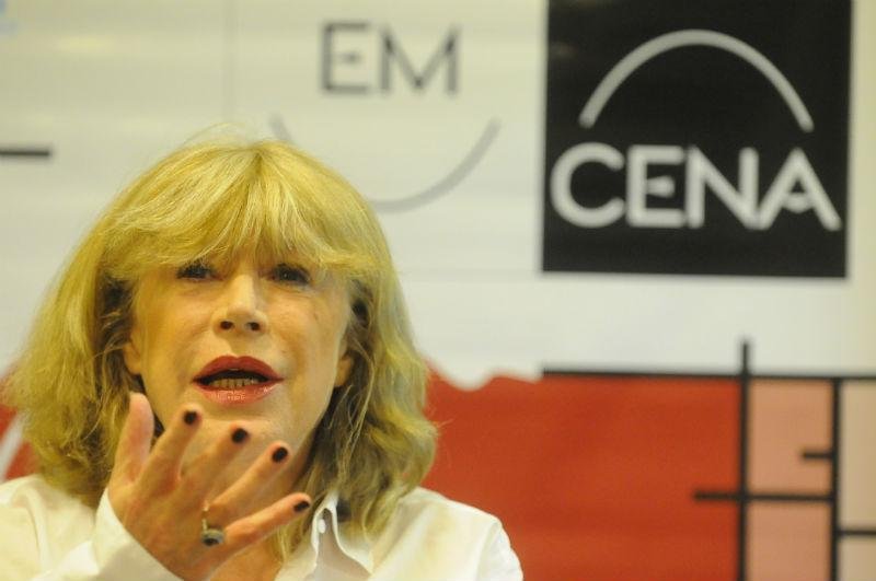 Marianne Faithfull fez revela&ccedil;&atilde;o durante entrevista  e acredita que falecimento foi um acidente