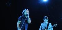 Apresentação do Pearl Jam levou quase 20 mil pessoas ao Estádio do Zequinha na noite desta sexta-feira 