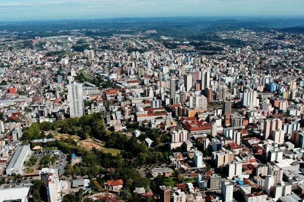 Vista a&eacute;rea de Caxias do Sul