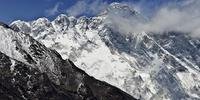 Quatro alpinistas são encontrados mortos no Everest