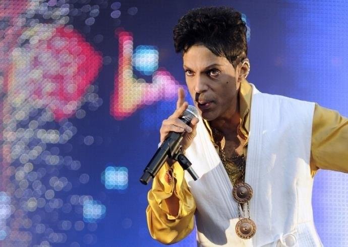 Gravadora de Prince lan&ccedil;a &aacute;lbum p&oacute;stumo por seu 60&ordm; anivers&aacute;rio