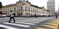 Centro de Porto Alegre terá faixas elevadas para pedestre 