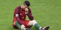 Cristiano Ronaldo deixa final da Euro aos prantos