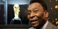 Postagem na conta de Pelé causou discussões na internet